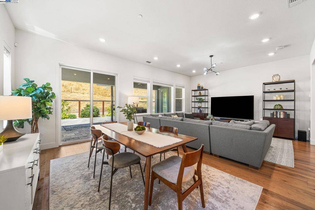 San Ramon, CA 94583,2552 Veneto Ct