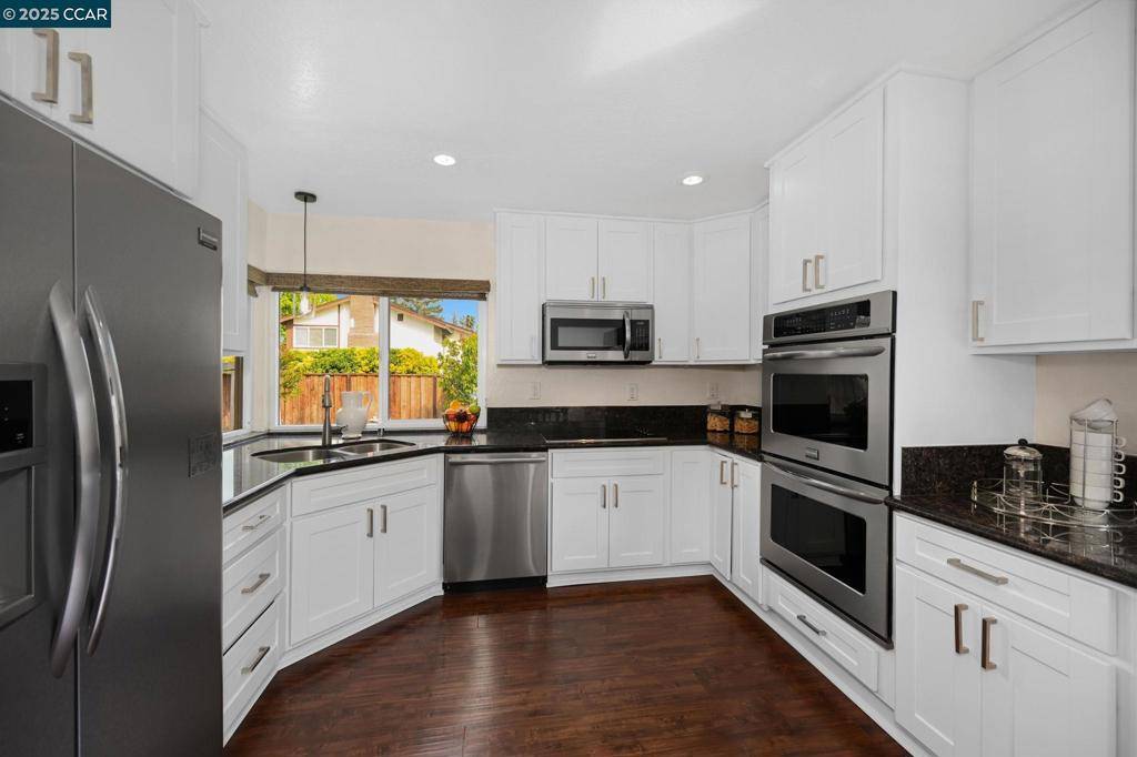 Walnut Creek, CA 94598,3220 Diablo Shadow Dr