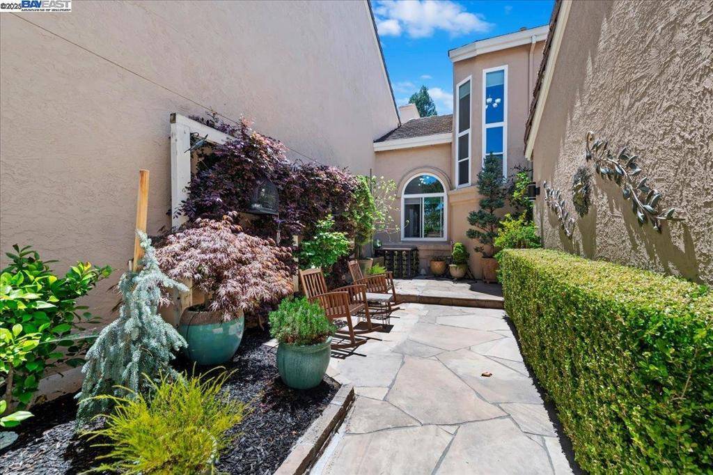 San Ramon, CA 94582,1271 Canyon Side Ave