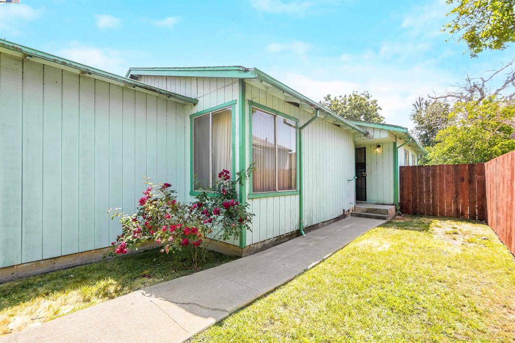 Oakland, CA 94603,970 92nd Ave