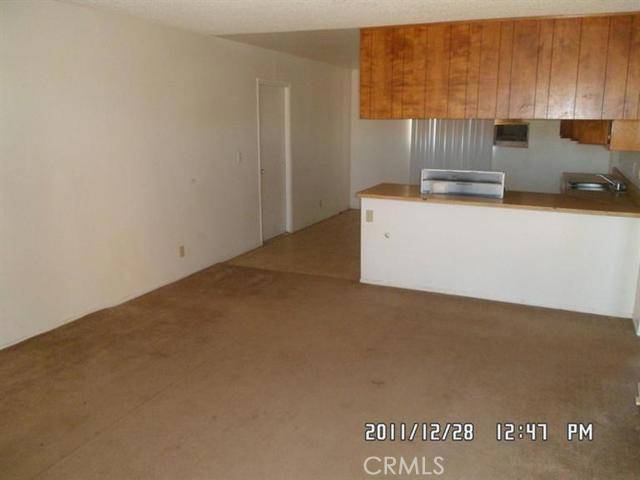 Adelanto, CA 92301,18208 Spruce ST