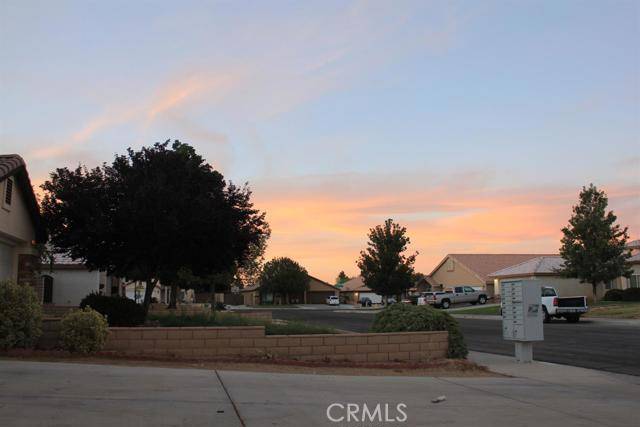 Hesperia, CA 92344,8936 Fallbrook CT