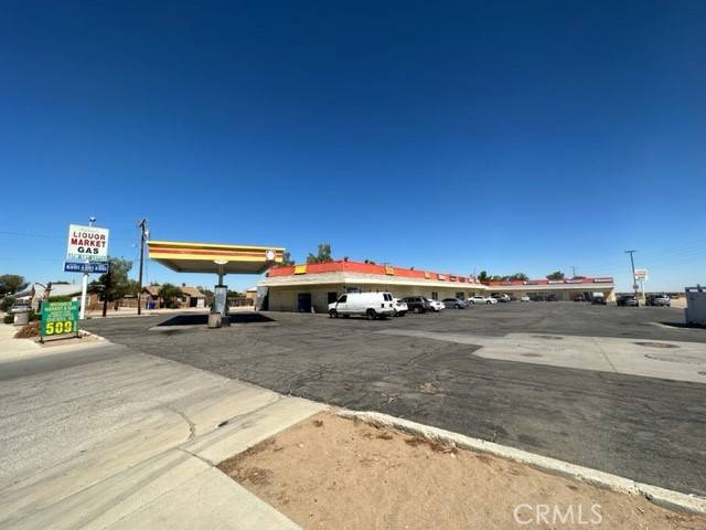 Adelanto, CA 92392,11424 Chamberlaine WAY #8 & 9