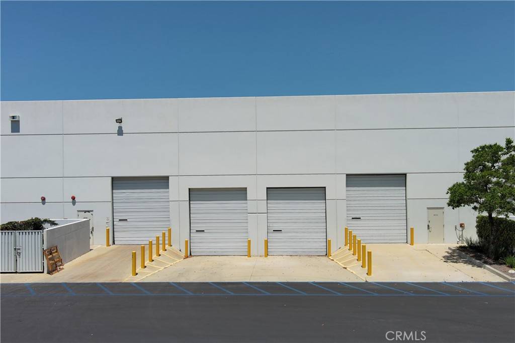 Valencia, CA 91355,28745 Industry DR #3C