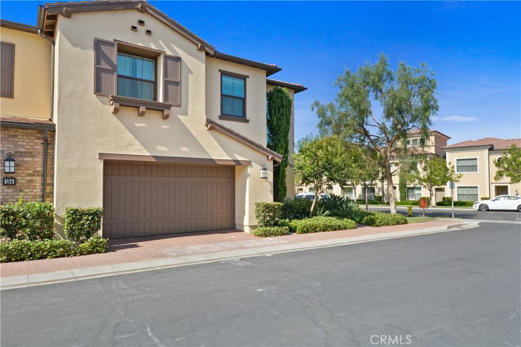 Irvine, CA 92602,152 working ranch