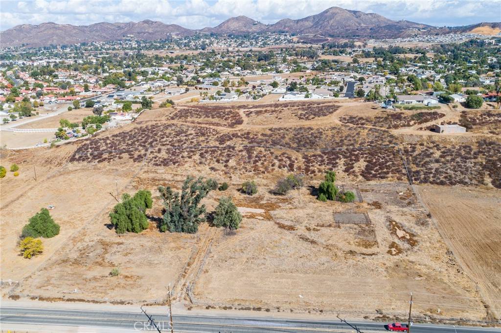 21026 Palomar ST Wildomar, CA 92595