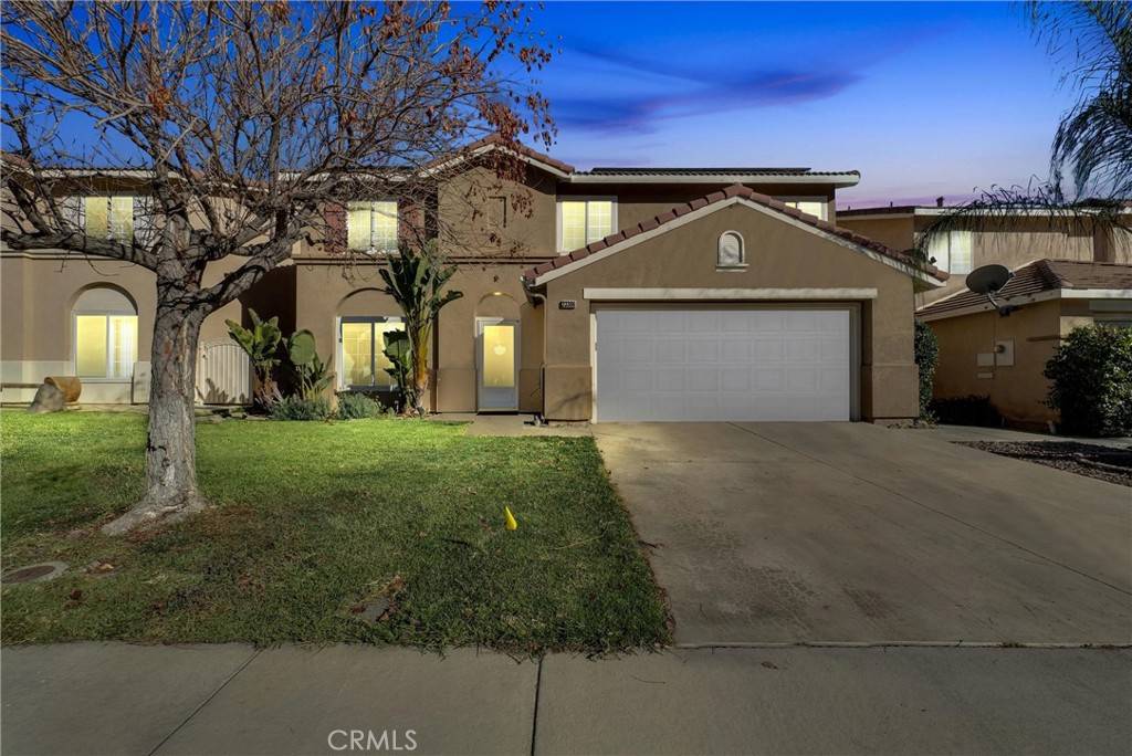 Corona, CA 92883,23306 Daisy DR