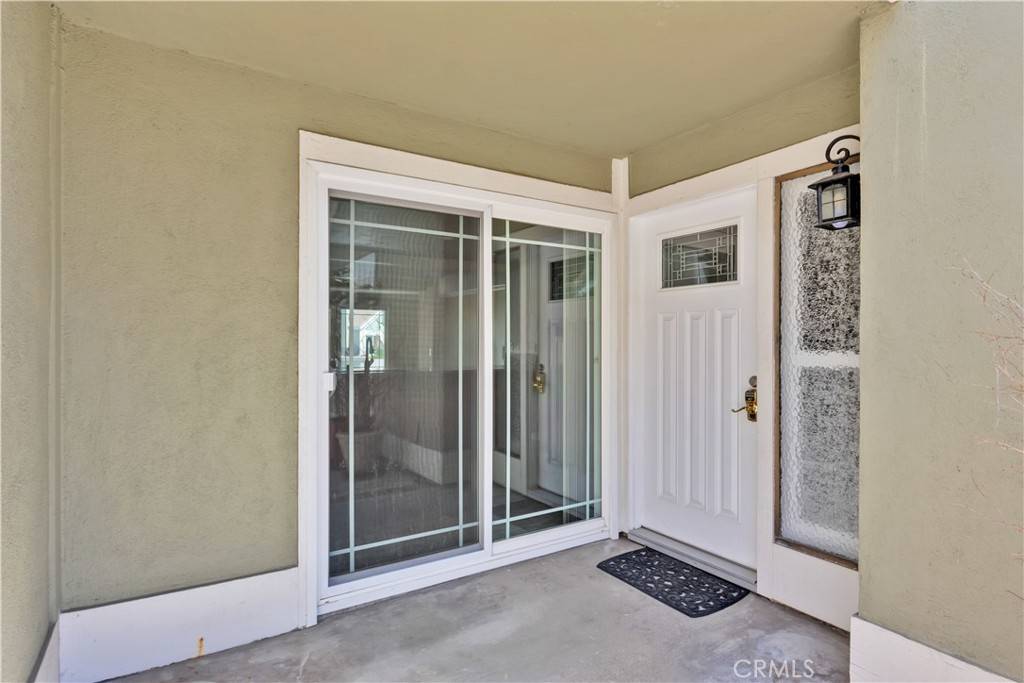 Huntington Beach, CA 92649,3495 Windspun DR