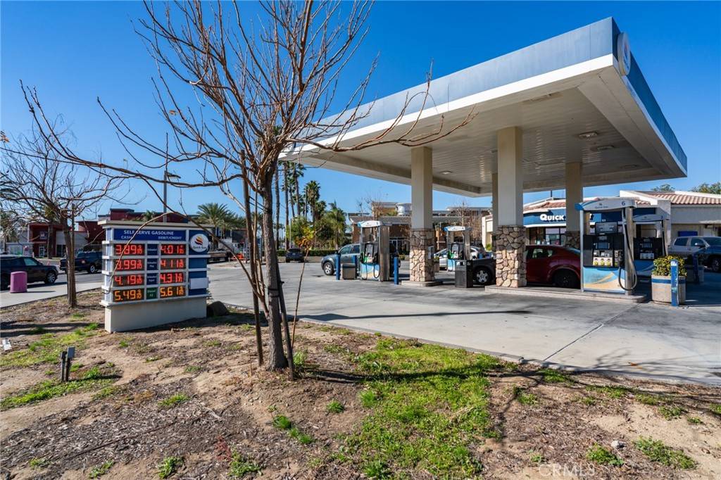Ontario, CA 91764,101 N Vineyard AVE