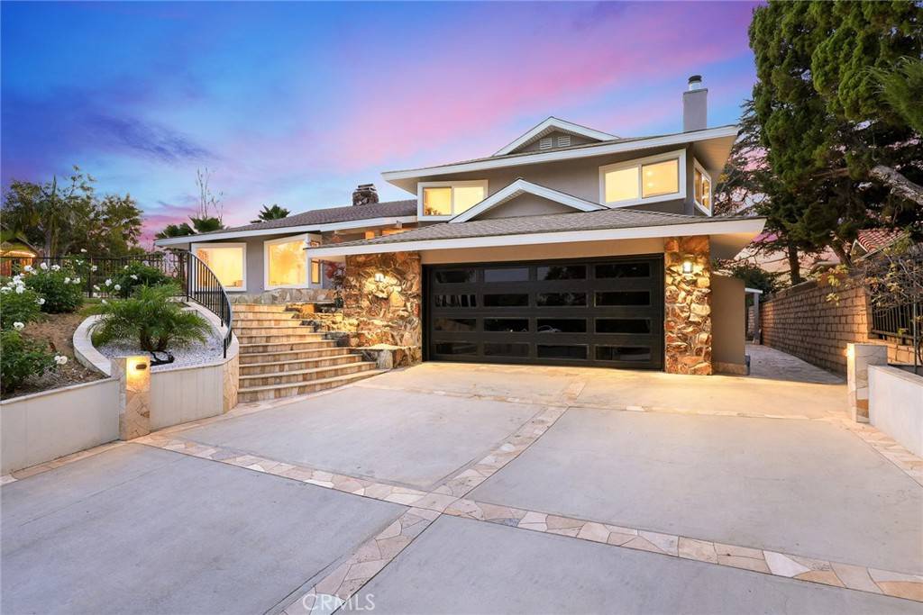 Glendora, CA 91740,647 FOXBROOK DR