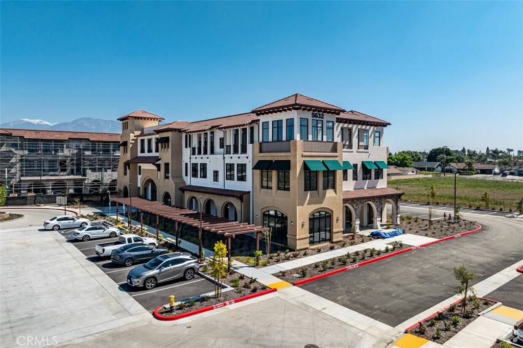 Chino, CA 91710,5624 Philadelphia #204
