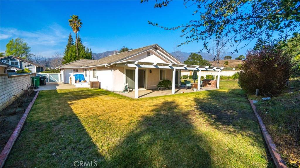 La Verne, CA 91750,2678 Roadrunner DR