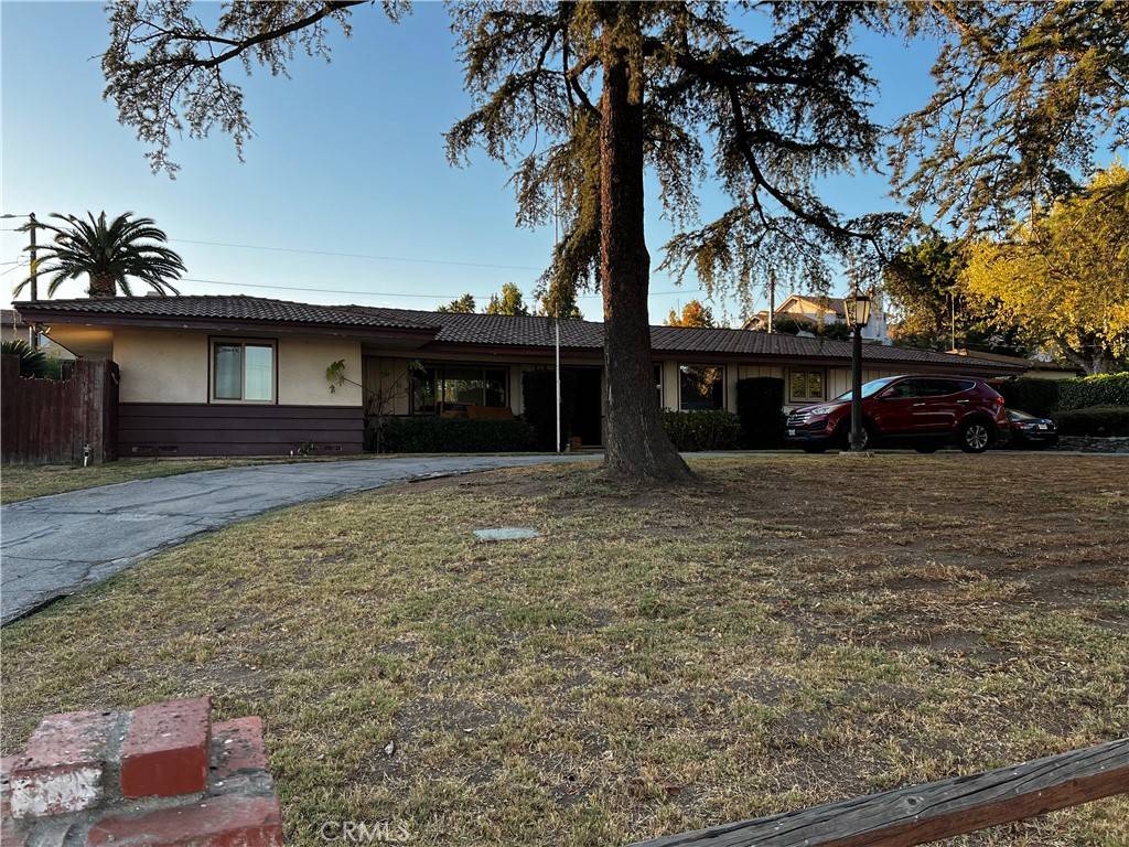 Duarte, CA 91010,319 Tocino DR