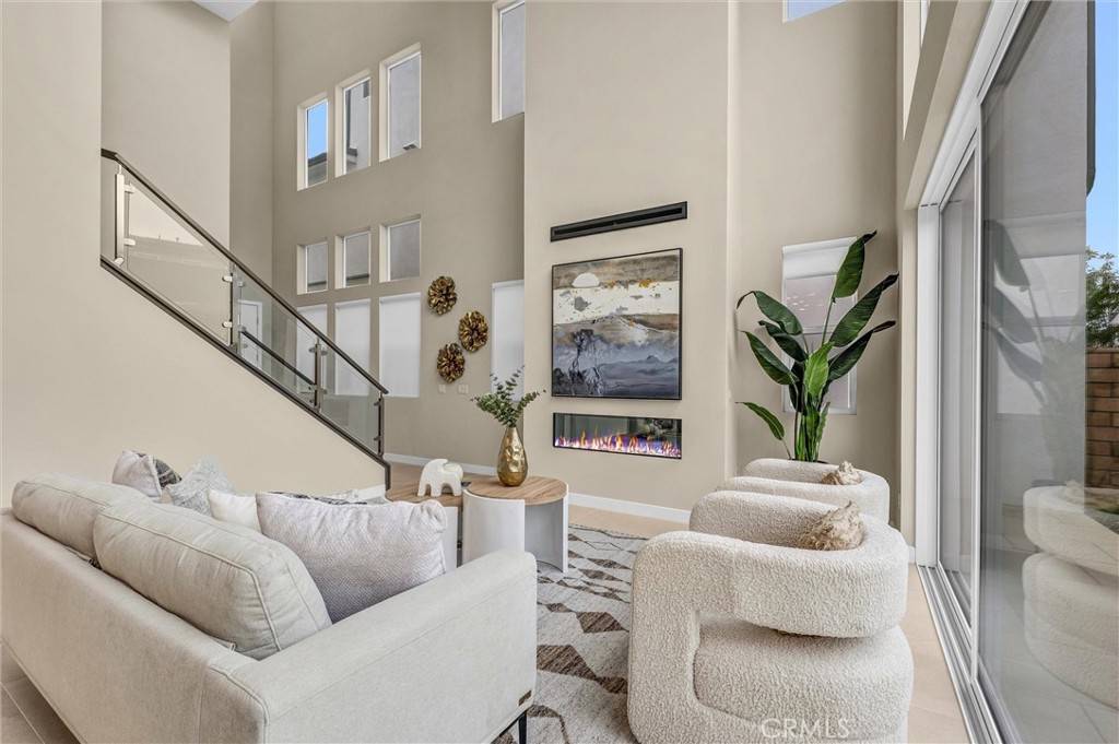 Montebello, CA 90640,1155 Poppy CT