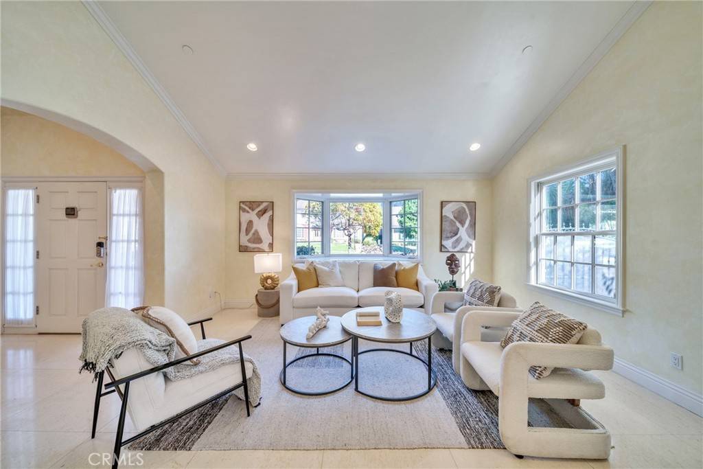 San Marino, CA 91108,1425 Mirasol DR