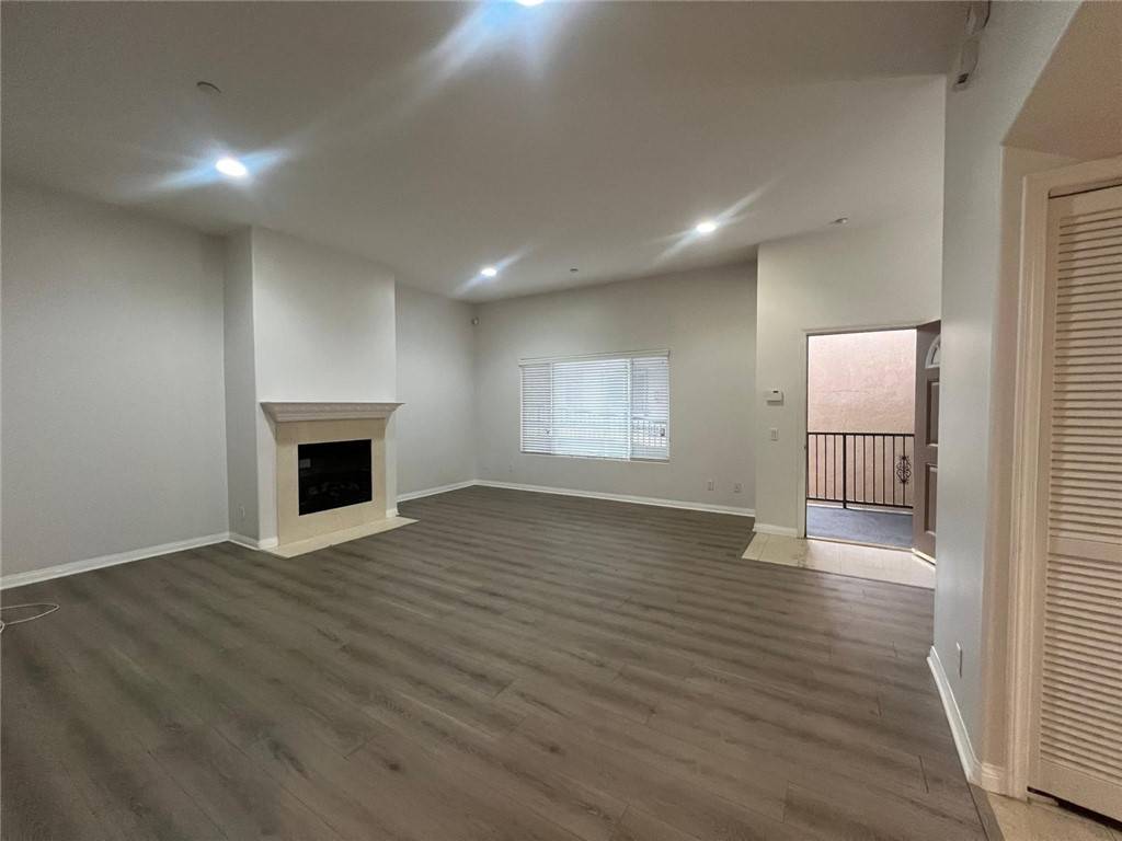 Arcadia, CA 91007,1128 W Duarte RD #O