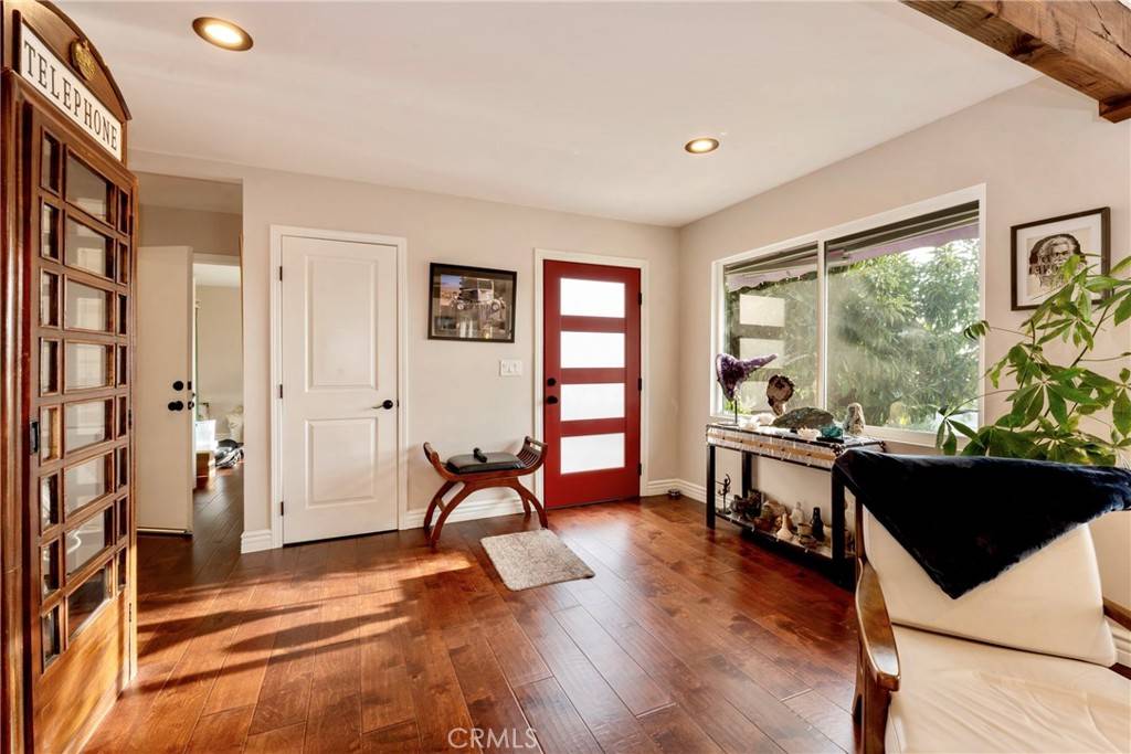 Monrovia, CA 91016,611 Norumbega DR