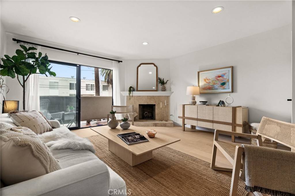 Playa Del Rey, CA 90293,328 Culver BLVD #A