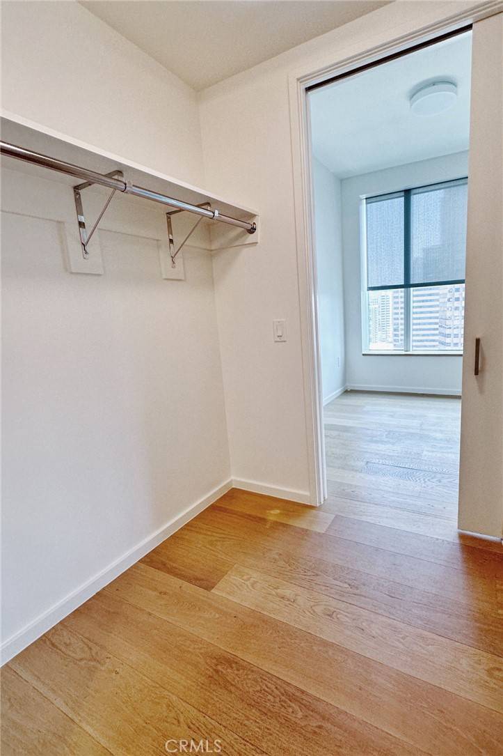 Los Angeles, CA 90017,889 Francisco ST #2505