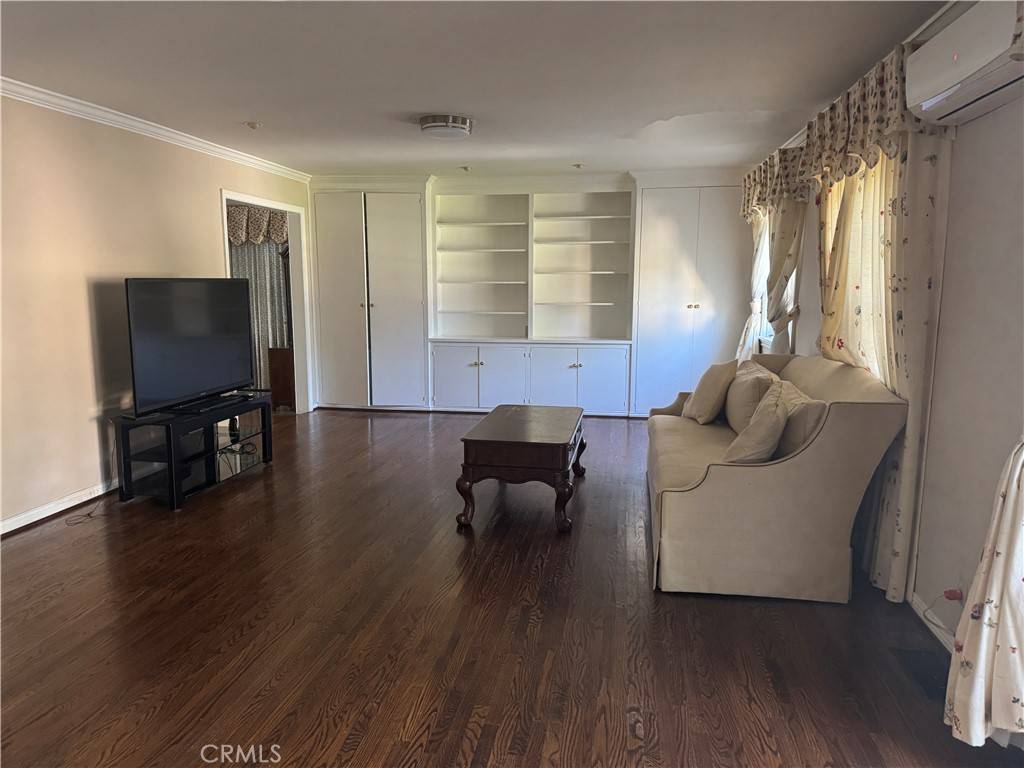 San Marino, CA 91108,2345 Adair ST
