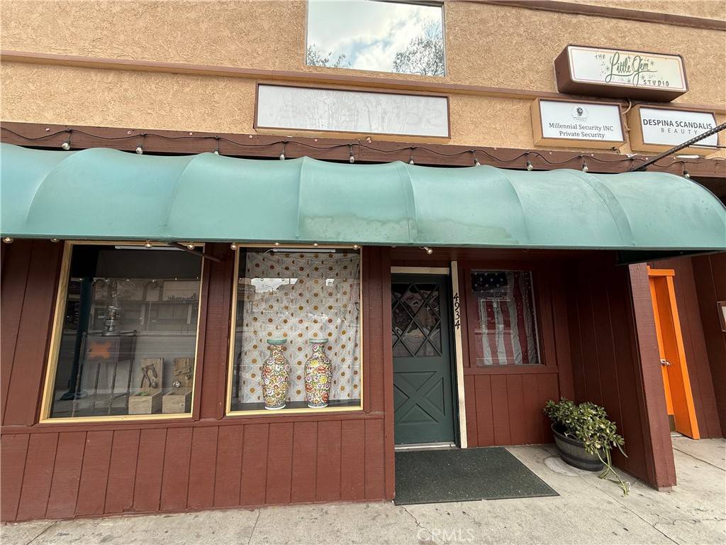 North Hollywood, CA 91601,4934 Lankershim Blvd