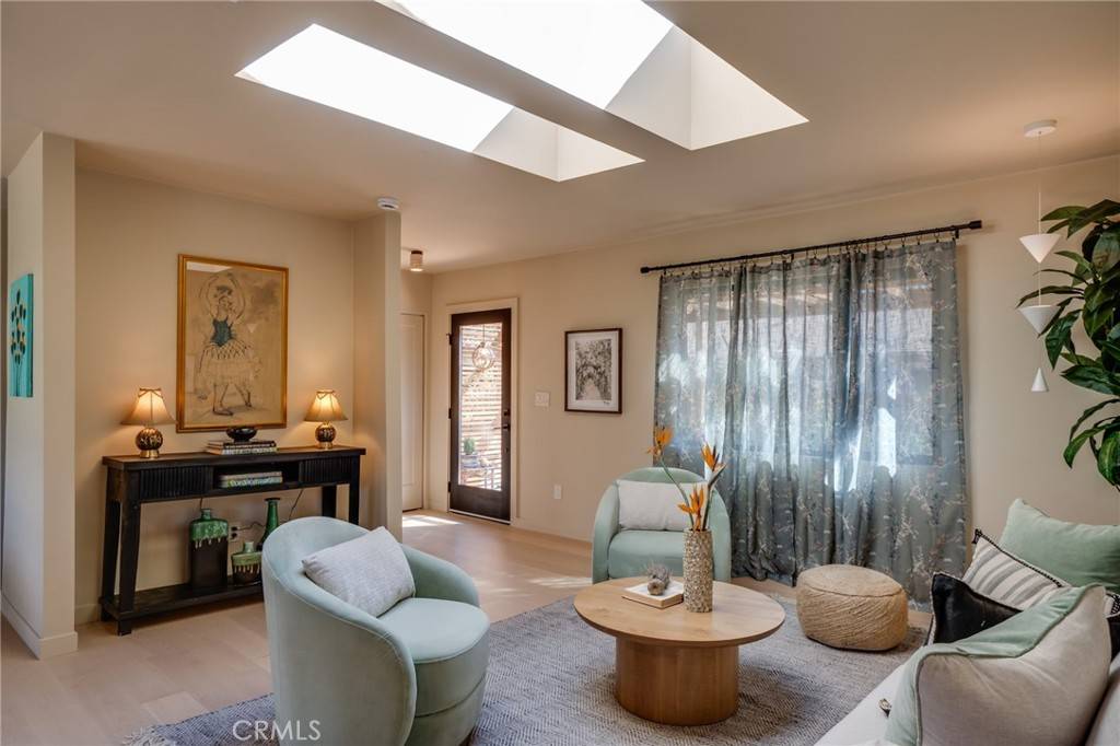 Altadena, CA 91001,785 W Harriet ST