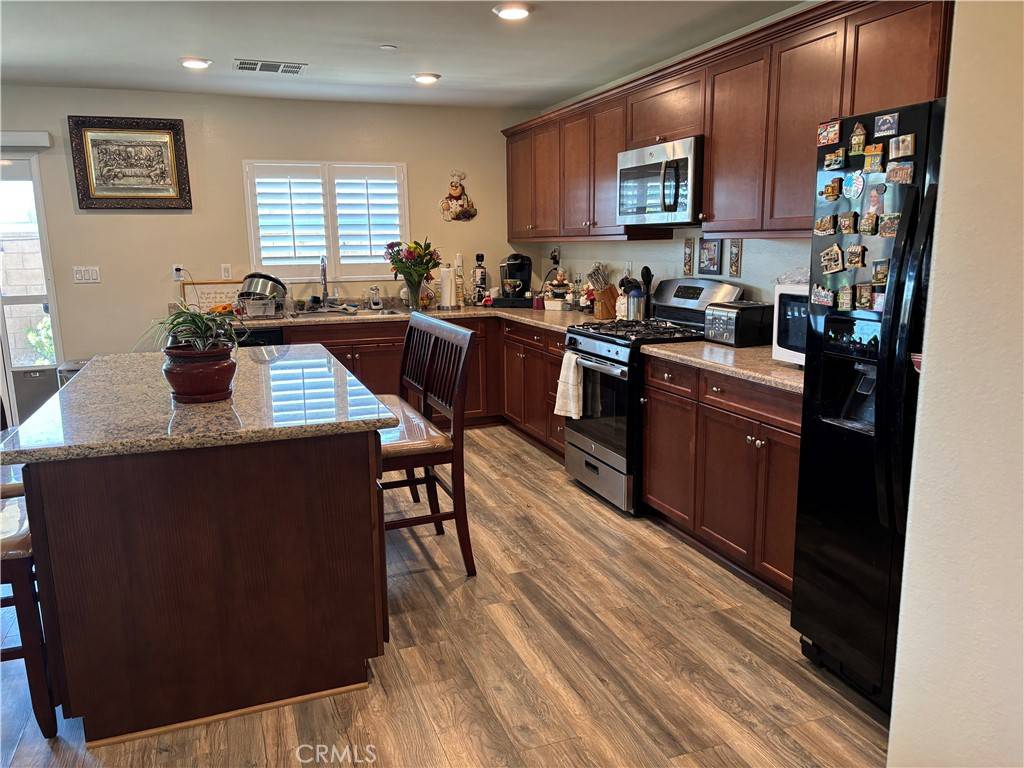 Fontana, CA 92336,17043 Montgomery AVE