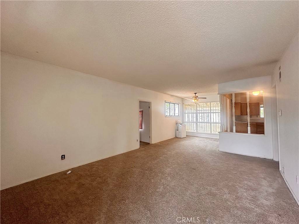 Panorama City, CA 91402,8651 Katherine AVE