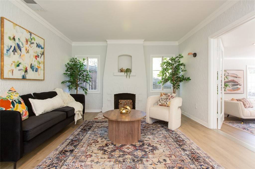 Los Angeles, CA 90065,336 Mount Washington DR