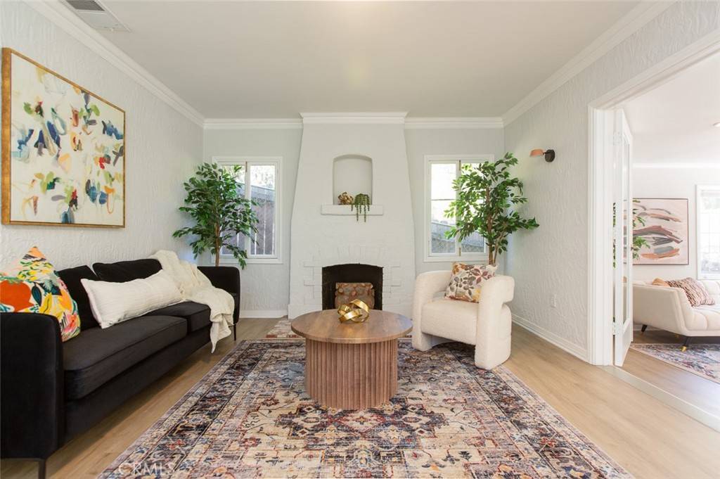 Los Angeles, CA 90065,336 Mount Washington DR