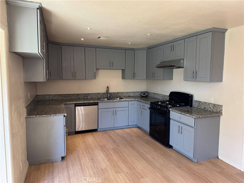 Ontario, CA 91762,1351 W Granada CT