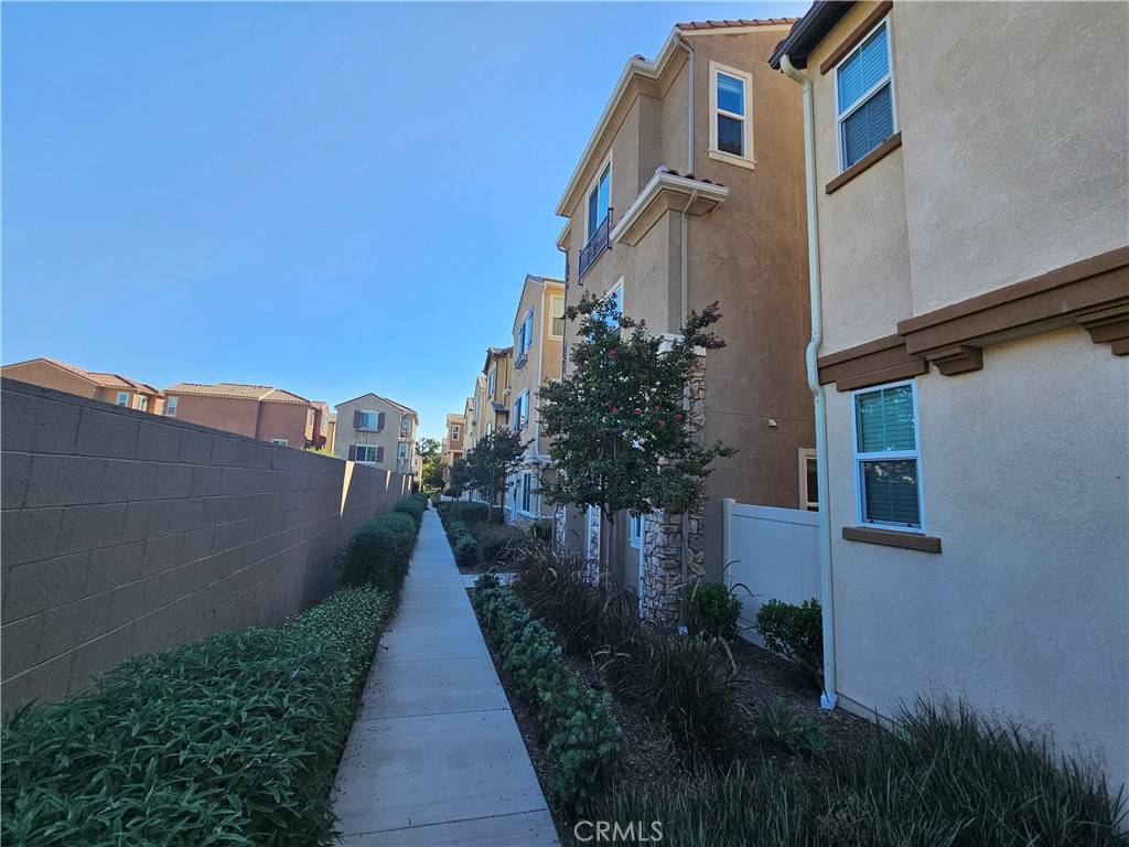Pomona, CA 91767,2892 Cedar LN