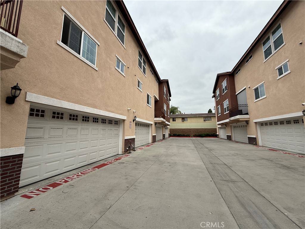 Baldwin Park, CA 91706,12762 Torch ST #C