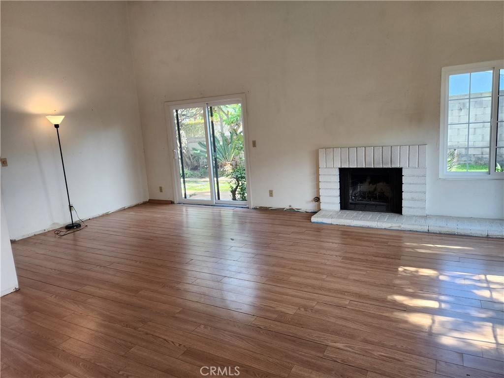 Port Hueneme, CA 93041,466 Las Palomas DR