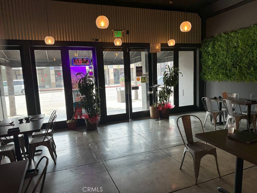 Alhambra, CA 91801,33 Main Street