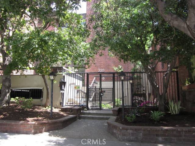 Pasadena, CA 91106,700 S Lake AVE #115