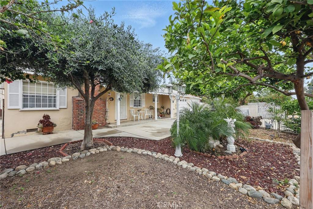 El Monte, CA 91732,5411 La Madera AVE