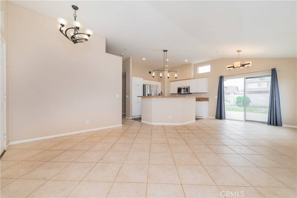 Fontana, CA 92336,14850 Filly LN