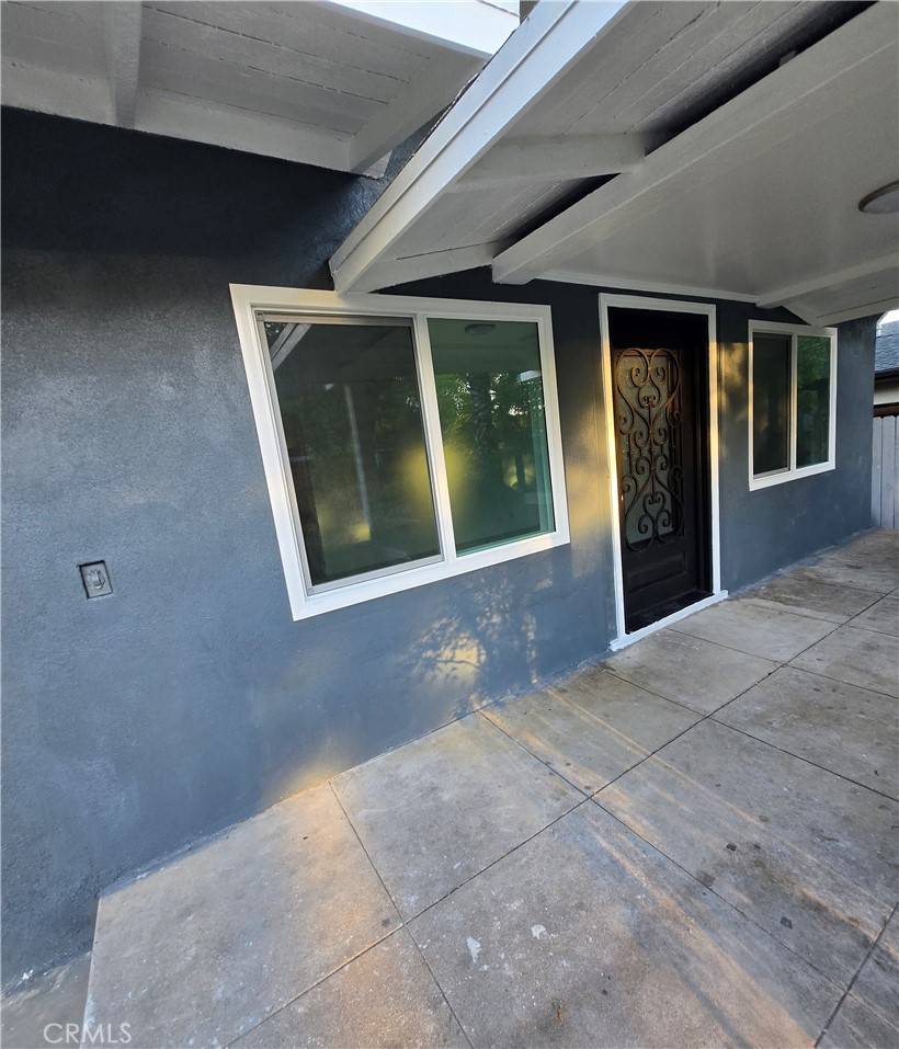 Pasadena, CA 91104,1962 N Los Robles AVE