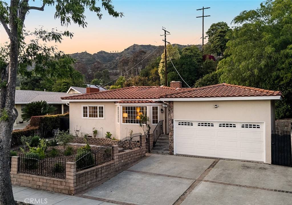 Los Angeles, CA 90041,1379 Hill DR