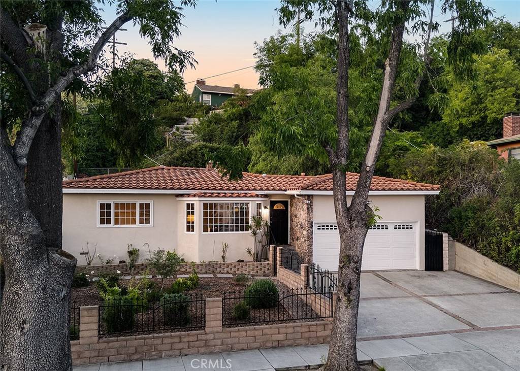 Los Angeles, CA 90041,1379 Hill DR