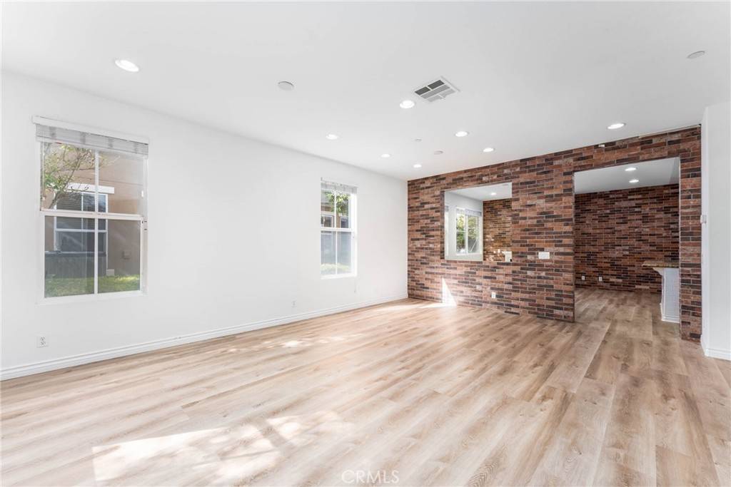 Eastvale, CA 91752,6374 Marbella LN