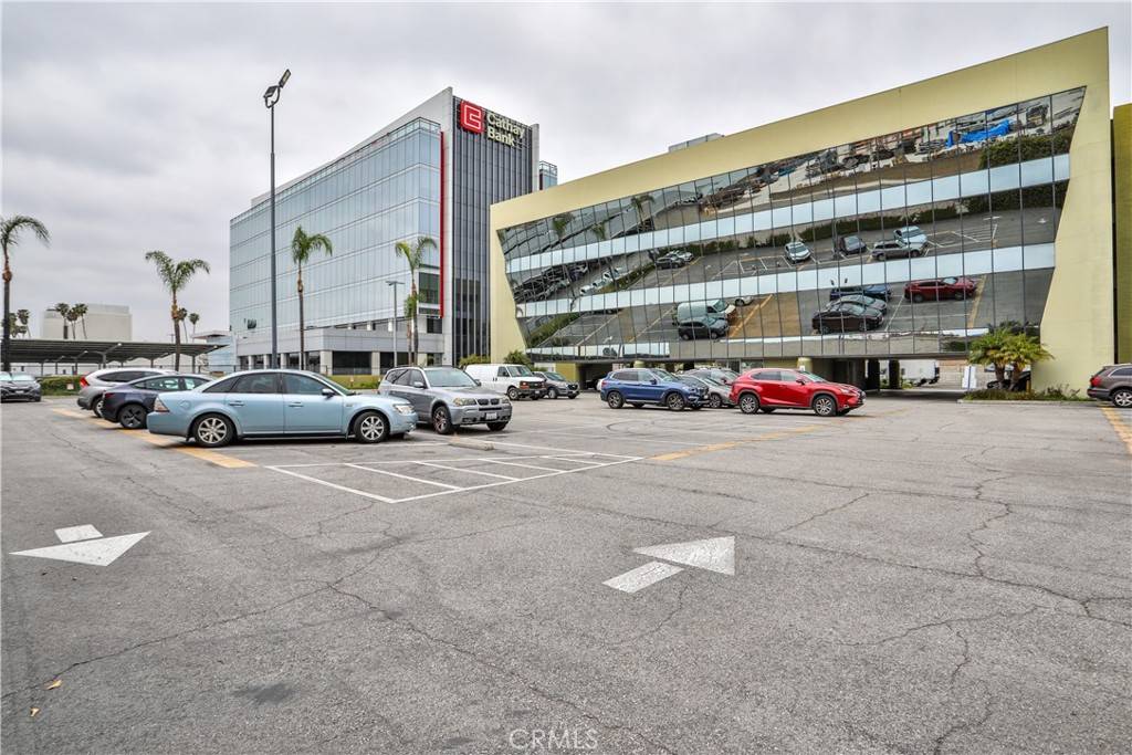 El Monte, CA 91731,9660 Flair DR