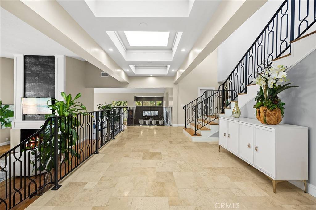 Palos Verdes Estates, CA 90274,1916 Via Visalia