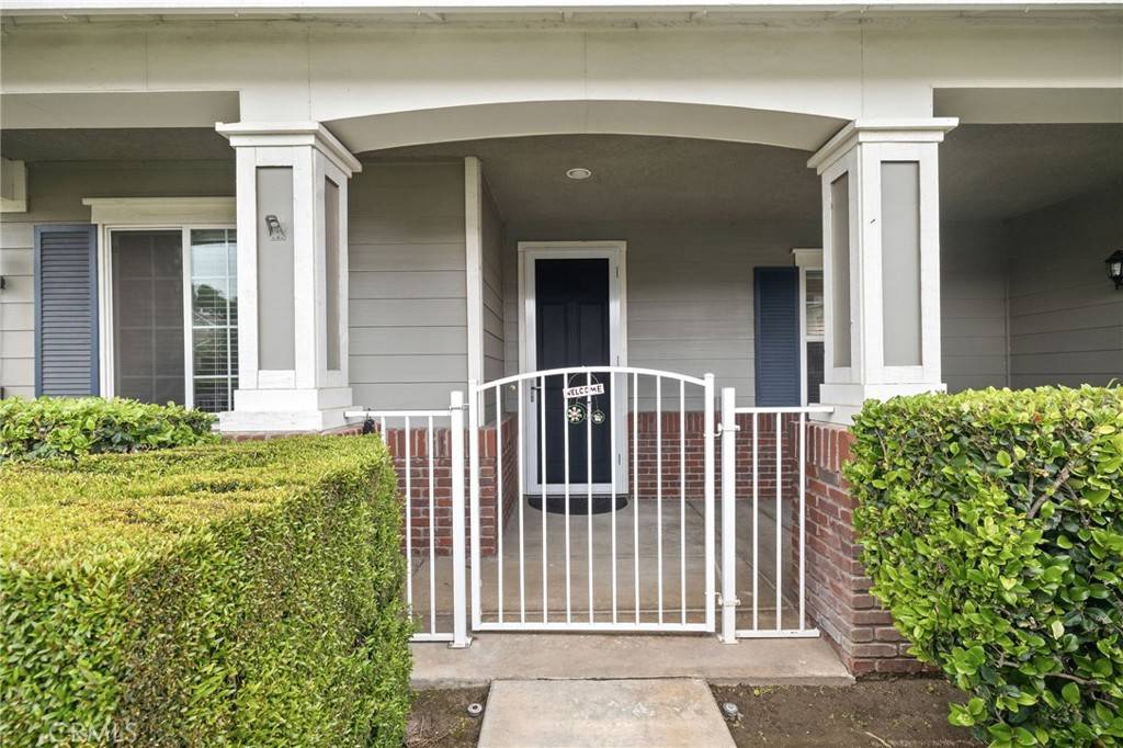 Corona, CA 92879,562 Silverhawk DR