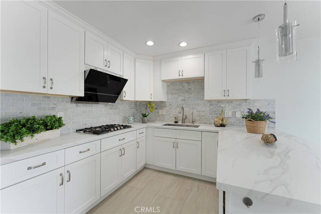 Monterey Park, CA 91754,126 Casuda Canyon DR #D