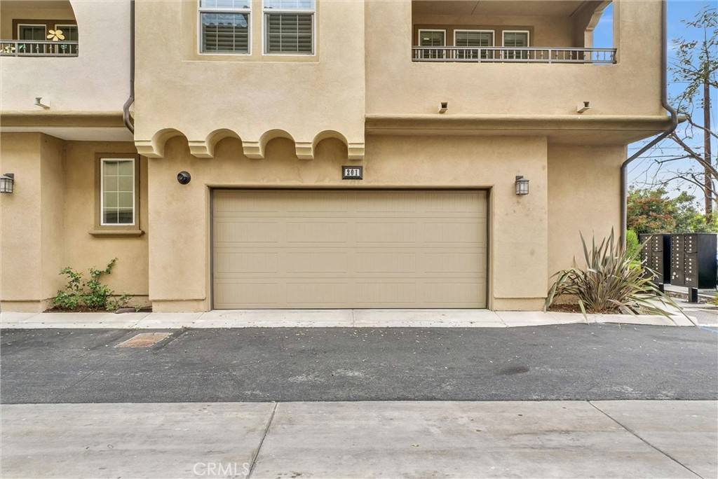 La Habra, CA 90631,1220 W La Habra BLVD #201