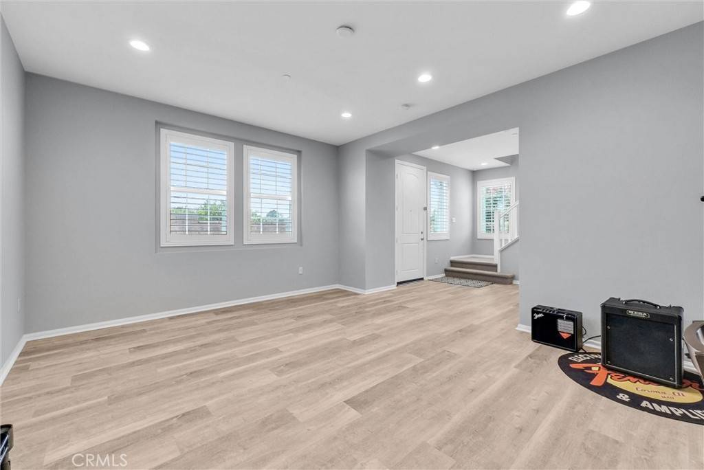La Habra, CA 90631,1220 W La Habra BLVD #201