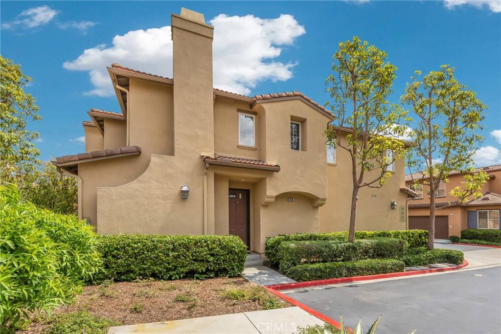 Irvine, CA 92602,86 Topaz