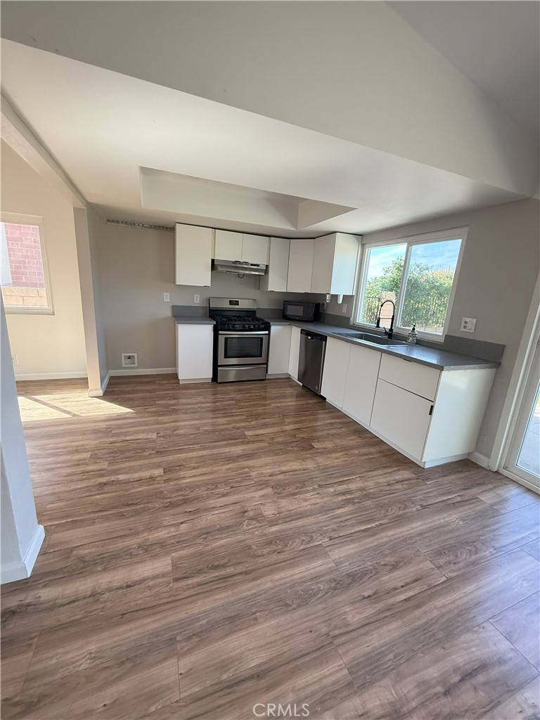 Diamond Bar, CA 91765,23833 Country View DR